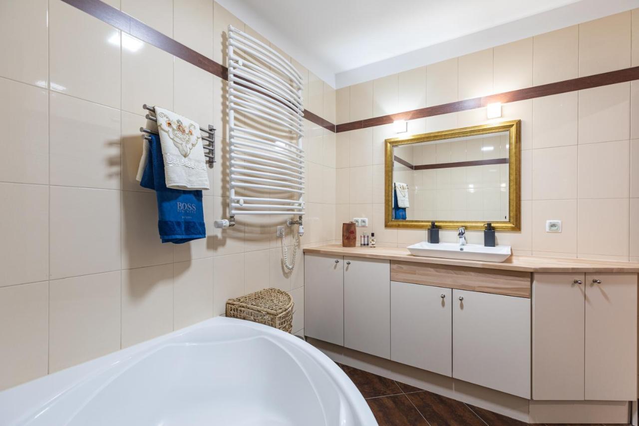 Superapart Wilanowska 7, "Pet-Friendly With Elevator & Parking" Daire Varşova Dış mekan fotoğraf